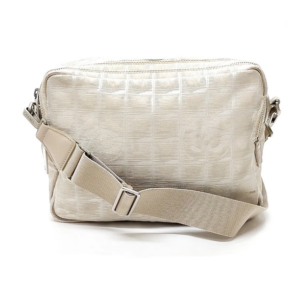 Chanel cream Nylon CC‎ Logo Travel Line Messenger Bag vintage - Picture 1 of 15